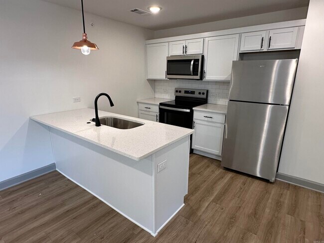 Building Photo - 501-Apt9 E 21st St