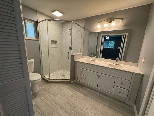 Building Photo - Snacks / Guion Creek - Washington TWP 3 Bed 2 Bath