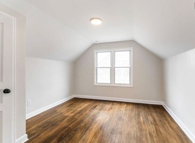 Building Photo - 2147 Homestead Dr