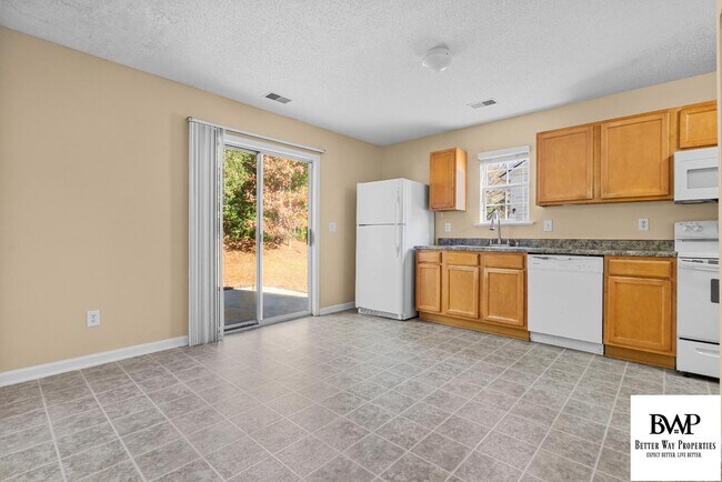 Building Photo - 233 Rosebrook Dr