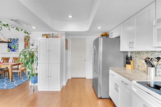 Building Photo - 2401 NW 110th Terrace