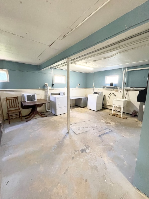 Building Photo - 2328 S Syene Rd