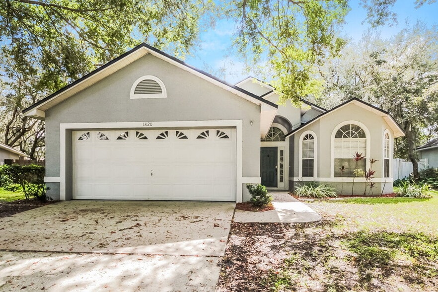 Primary Photo - 1820 Greenbrook Ct