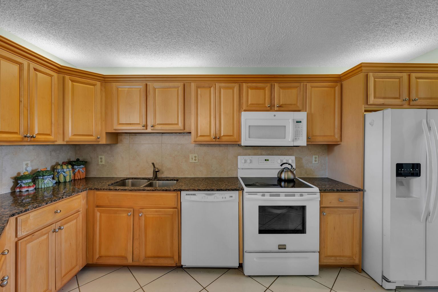 Building Photo - 5650 Camino del Sol