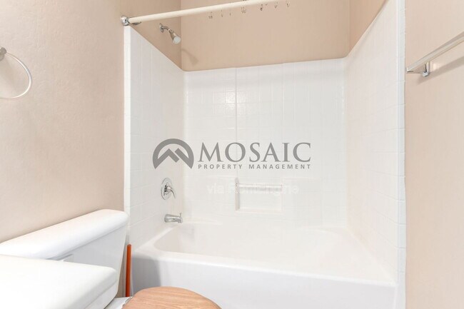 Building Photo - 4020 E Trigger Way