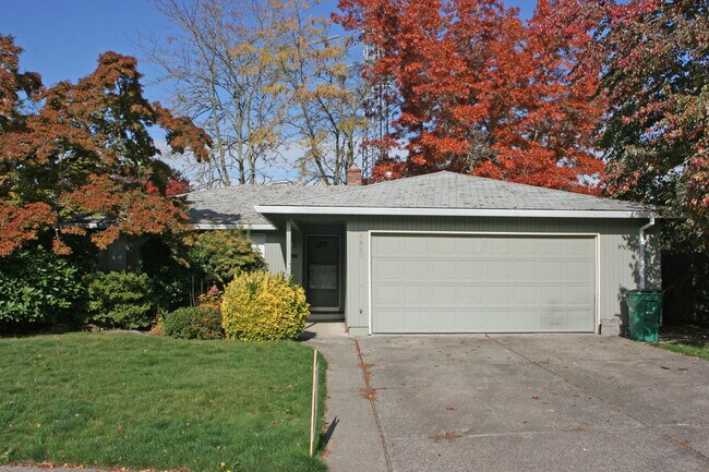 Primary Photo - Single level 3 bedroom 2 bath home in the ...