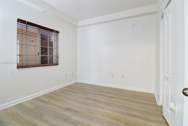 Building Photo - 17425 NW 75th Pl