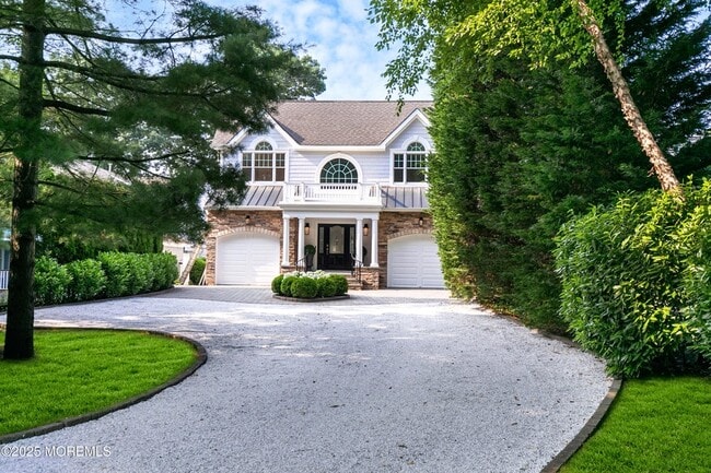 Building Photo - 619 Beacon Blvd