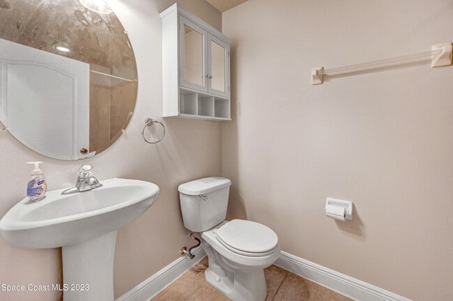 Building Photo - 1202 Becket Pl