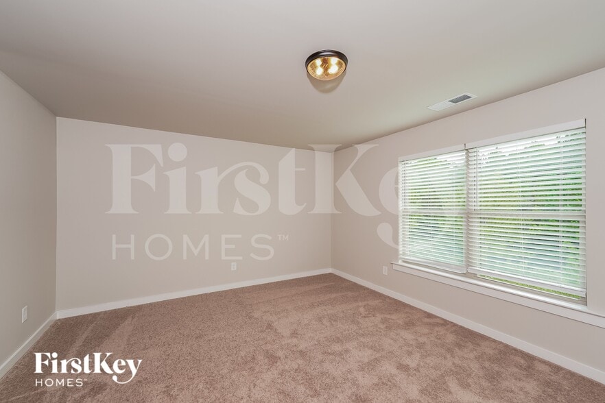 Building Photo - 1620 Brookhaven Dr