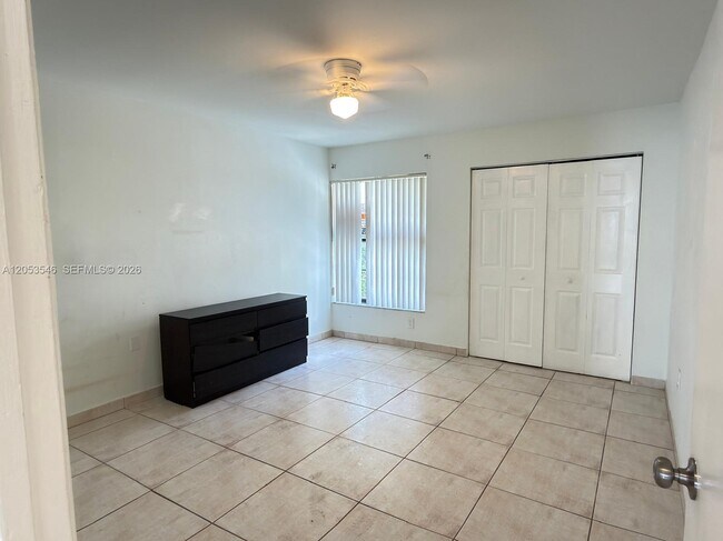 Building Photo - 6822 SW 130th Ave
