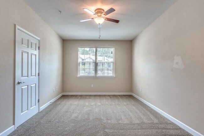 Building Photo - The Residences at Cypress Preserve. 2B/2B ...