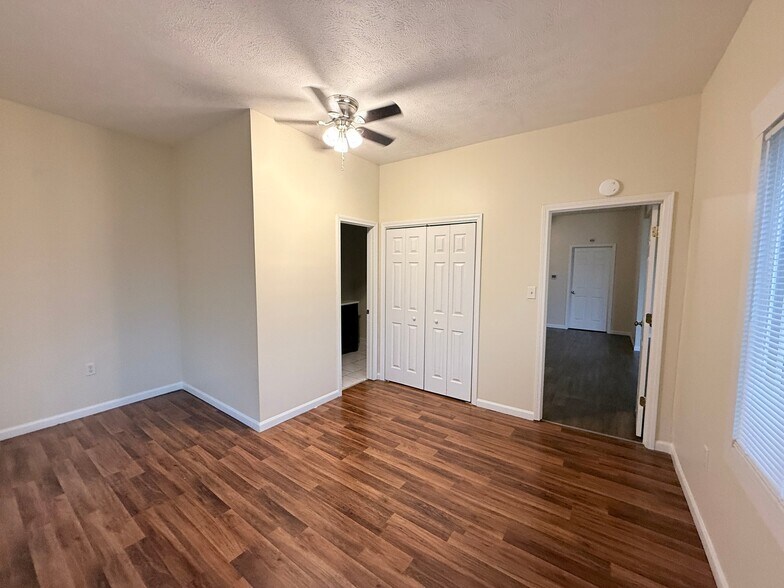 Building Photo - 1029 Thomas V Bryant Dr