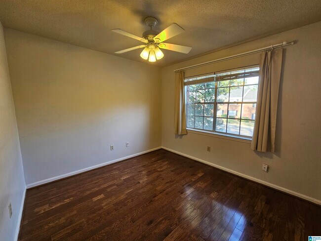 Building Photo - 3405 Sandner Ct