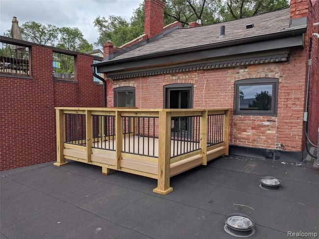 Building Photo - 1227 Bagley St