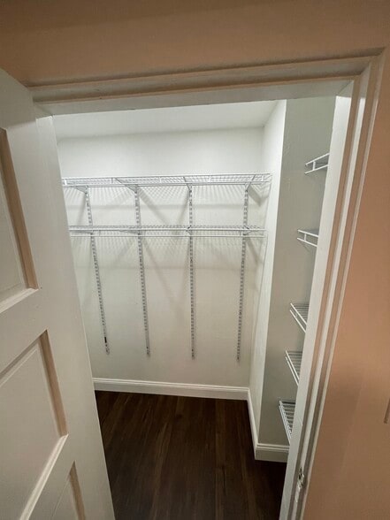 Closet - 80 Alden Sq