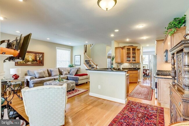 Building Photo - 47571 Royal Burnham Terrace