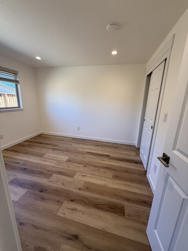 Building Photo - 2853 Tahitian Ave