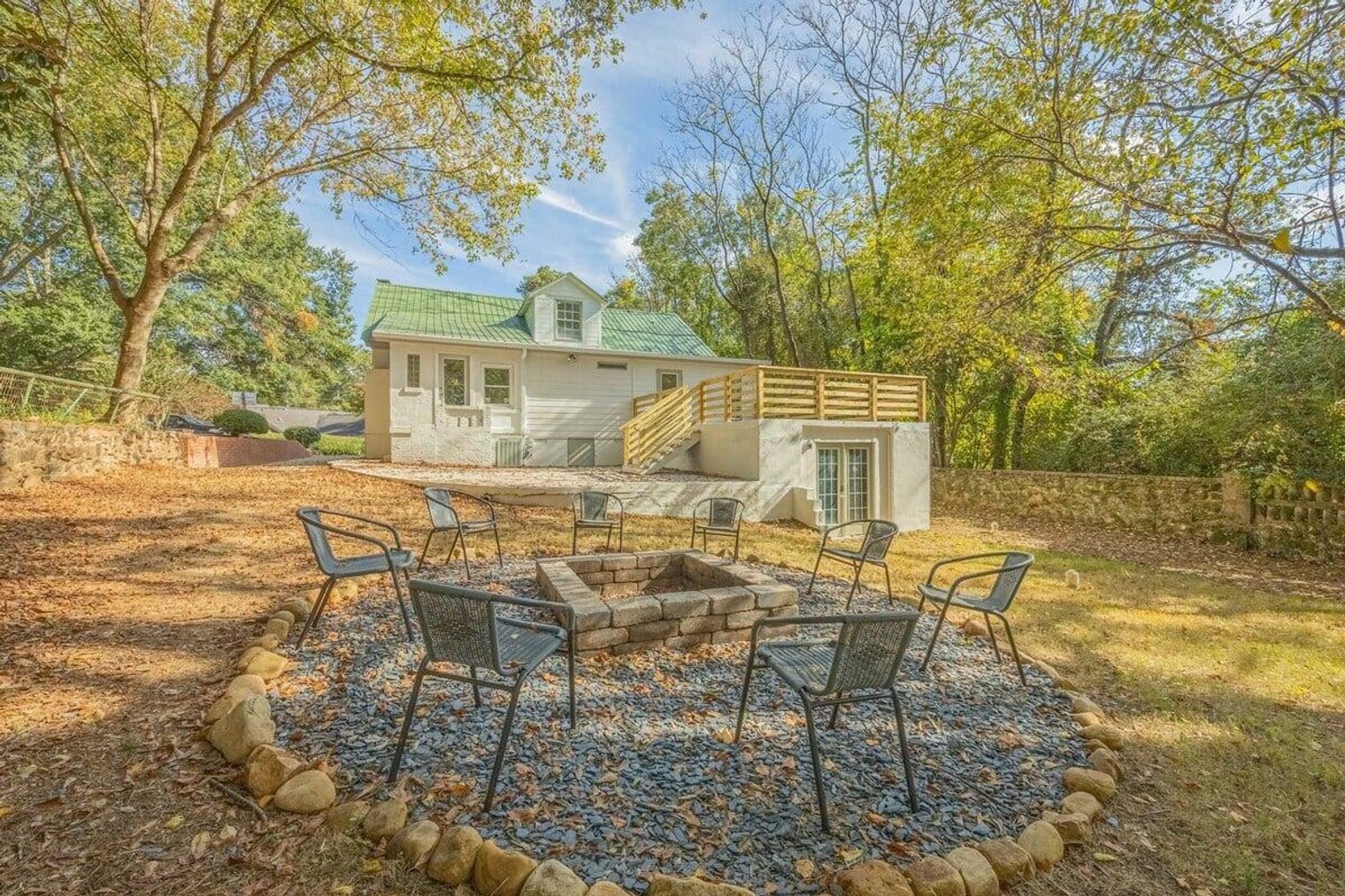 Building Photo - 840 Bobbin Mill Rd