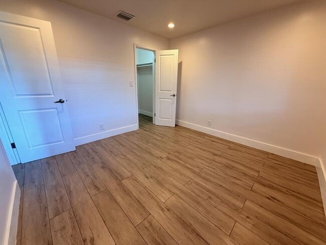 Building Photo - 1941 NE 51st Ct