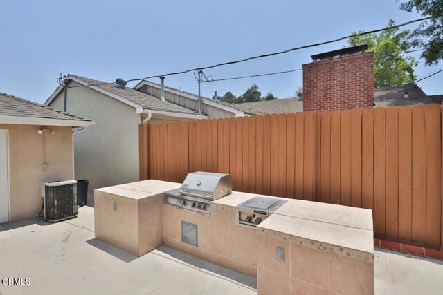 Building Photo - 4841 Crown Ave