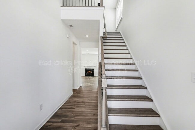 Building Photo - 1706 Heron Ct