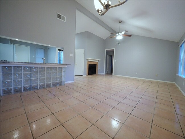 Building Photo - 2812 Pickett Dr