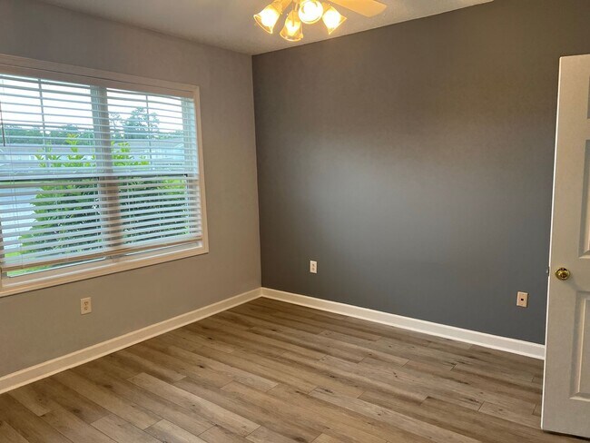 Building Photo - First floor, Unfurnished 3 Bedroom, 2 Bath...