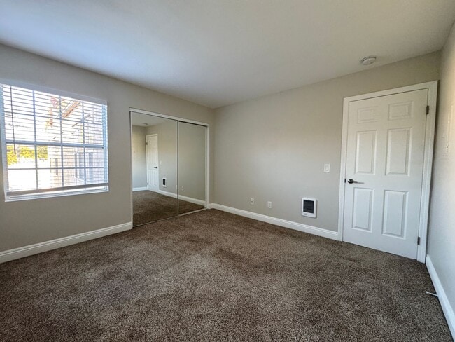 Building Photo - 2BD/2BA IN NORMAL HEIGHTS! ENJOY RESTAURAN...