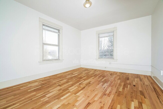 Building Photo - 1301-1311-1311 6th Ave