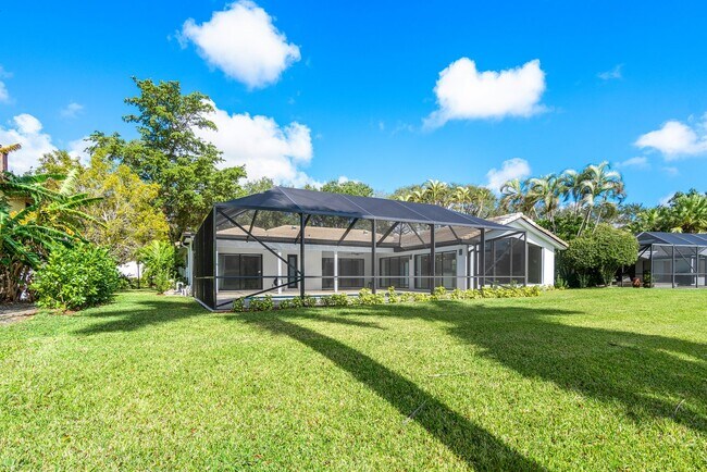 Building Photo - 3432 Pine Haven Cir