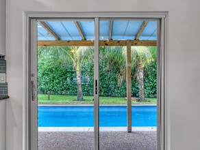 Building Photo - 9596 Richmond Cir