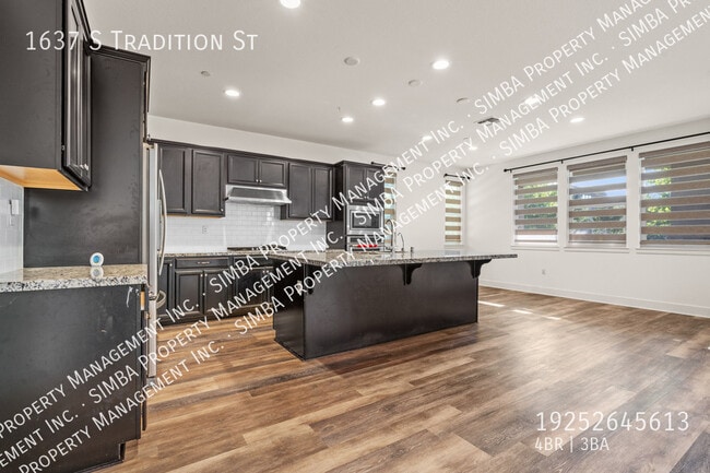 Building Photo - 1637 Tradition St