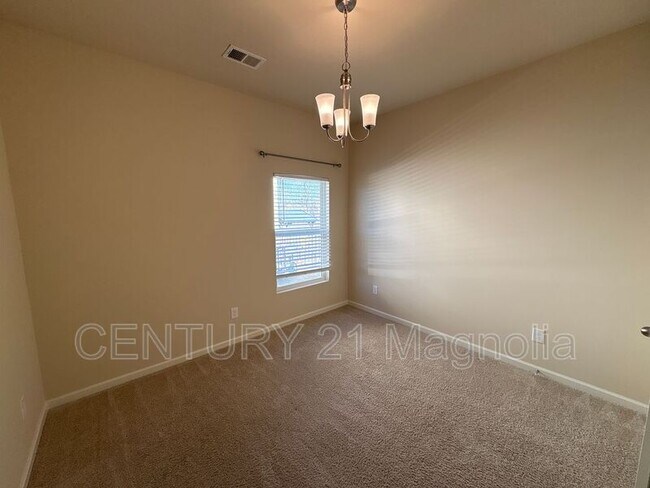 Building Photo - 3061 White Gate Lp