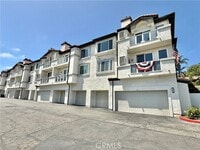 Building Photo - 30902 Club House Dr