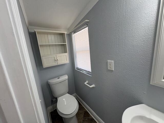 Building Photo - 333 Edge Ave