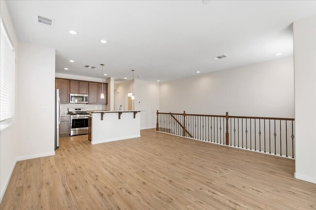 Building Photo - The Tahoe - Luxury 3 Bedroom, 2.5 Bath Tow...