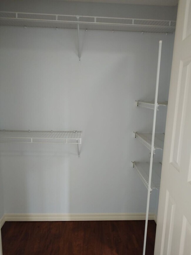 Building Photo - Beautiful Home w/Inground Pool in Peaceful Lynn Haven! *Pool Service Included!* *1/2 OFF 1st Mont...