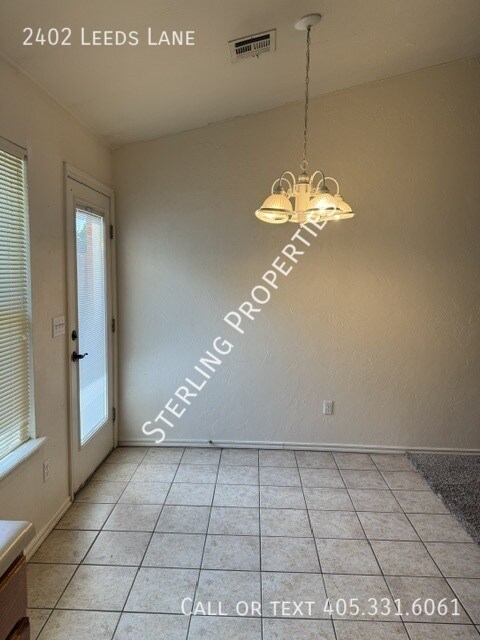 Building Photo - 2402 Leeds Ln
