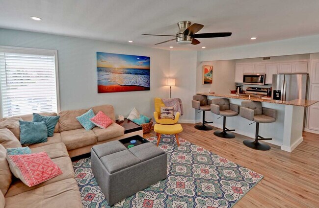 Building Photo - 200 Padre Blvd