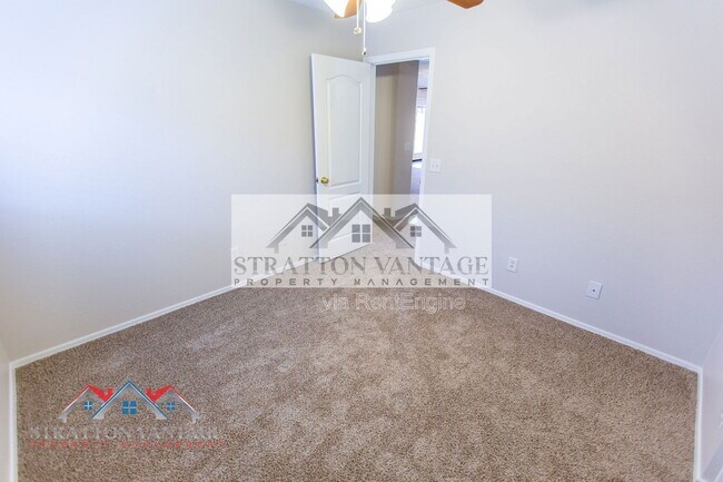 Building Photo - 15792 W Port Au Prince Ln