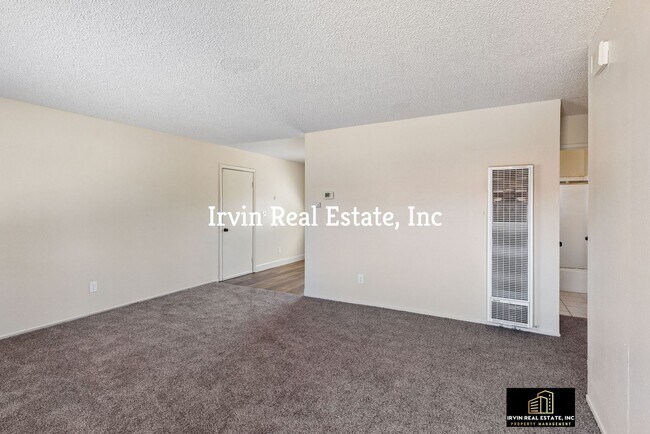 Building Photo - 1834-1834 Rose Ave