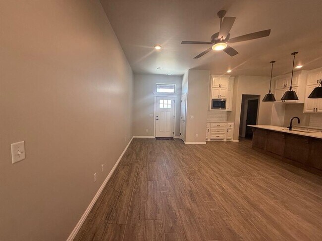 Building Photo - 8401 HazelWood Wy