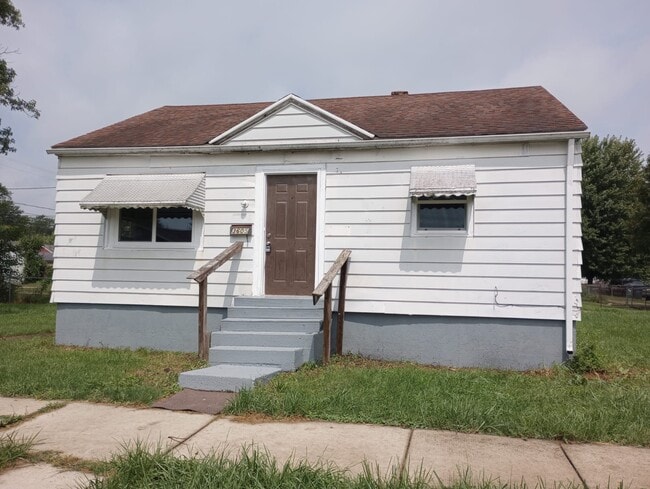 Building Photo - 3605 Ford St