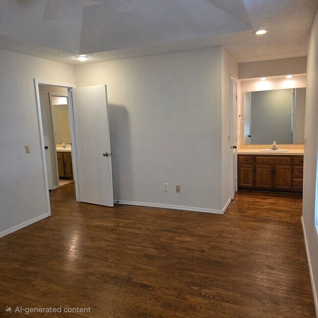 Building Photo - 2 Bed / 2 Bath / 2-Car Garage Duplex in a Great Nixa Neighborhood!