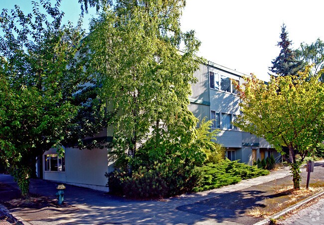 Primary Photo - 1410 E Howell St