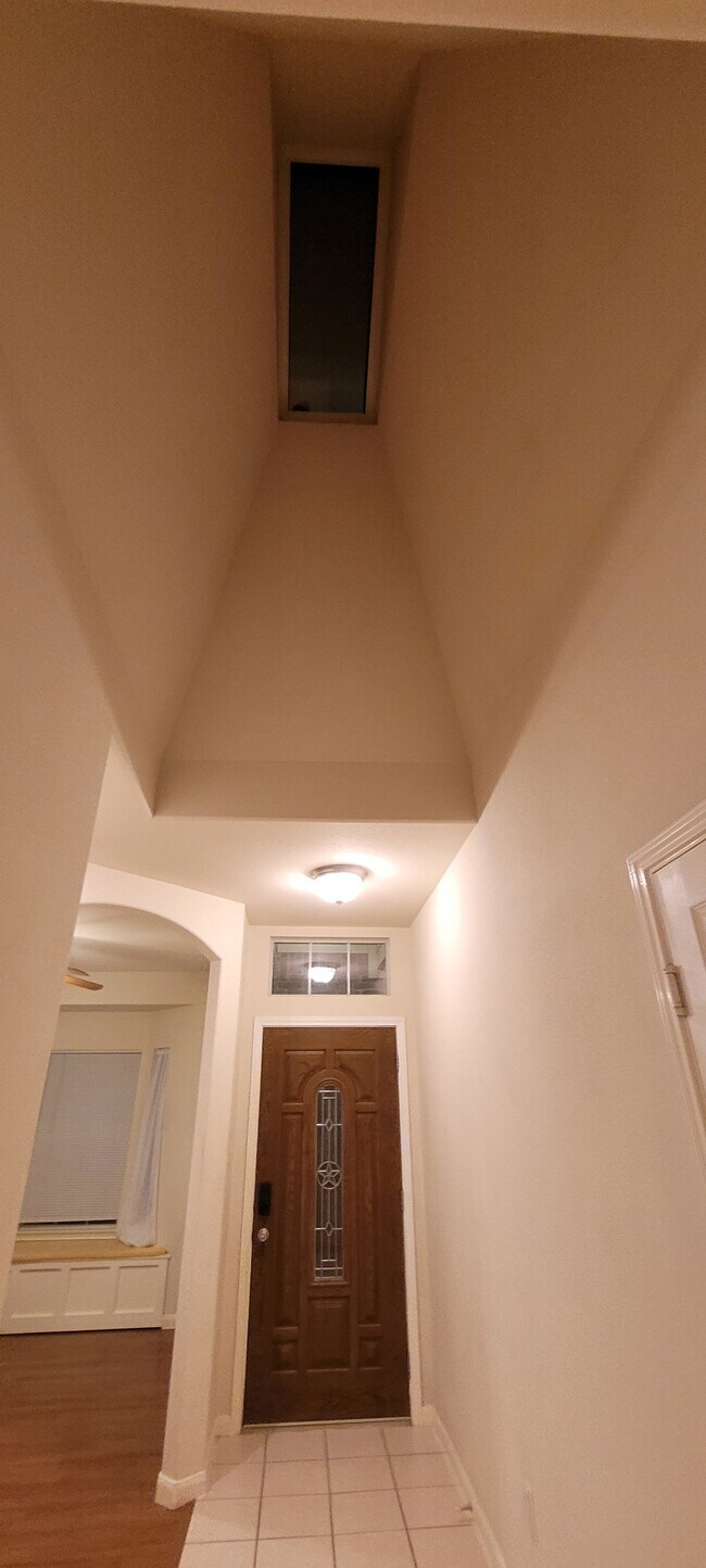 Building Photo - 217 Grooms Rd