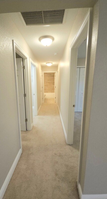 Building Photo - 106 Marion Oaks Pass
