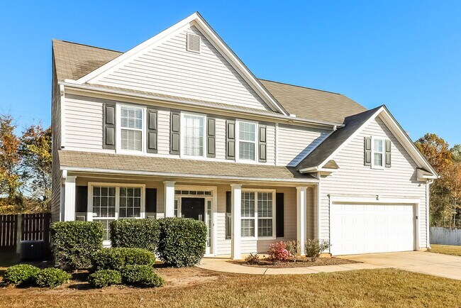 Building Photo - 2338 Greenside Dr