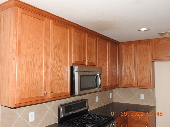 Building Photo - 24227 Silversmith Ln